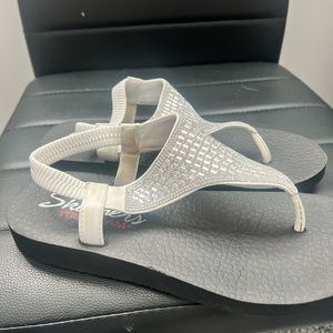 Dazzling Skechers sandal